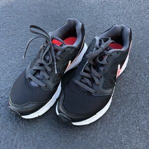 Nike black and pink sneakers - women’s size 5